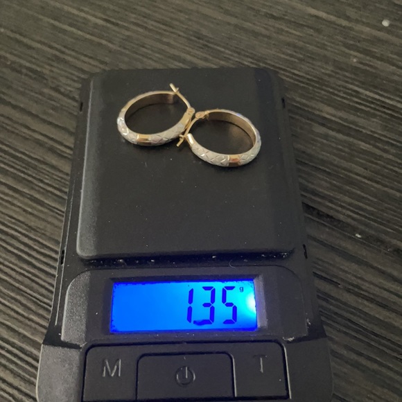 14k gold hoop earrings - Picture 4 of 4